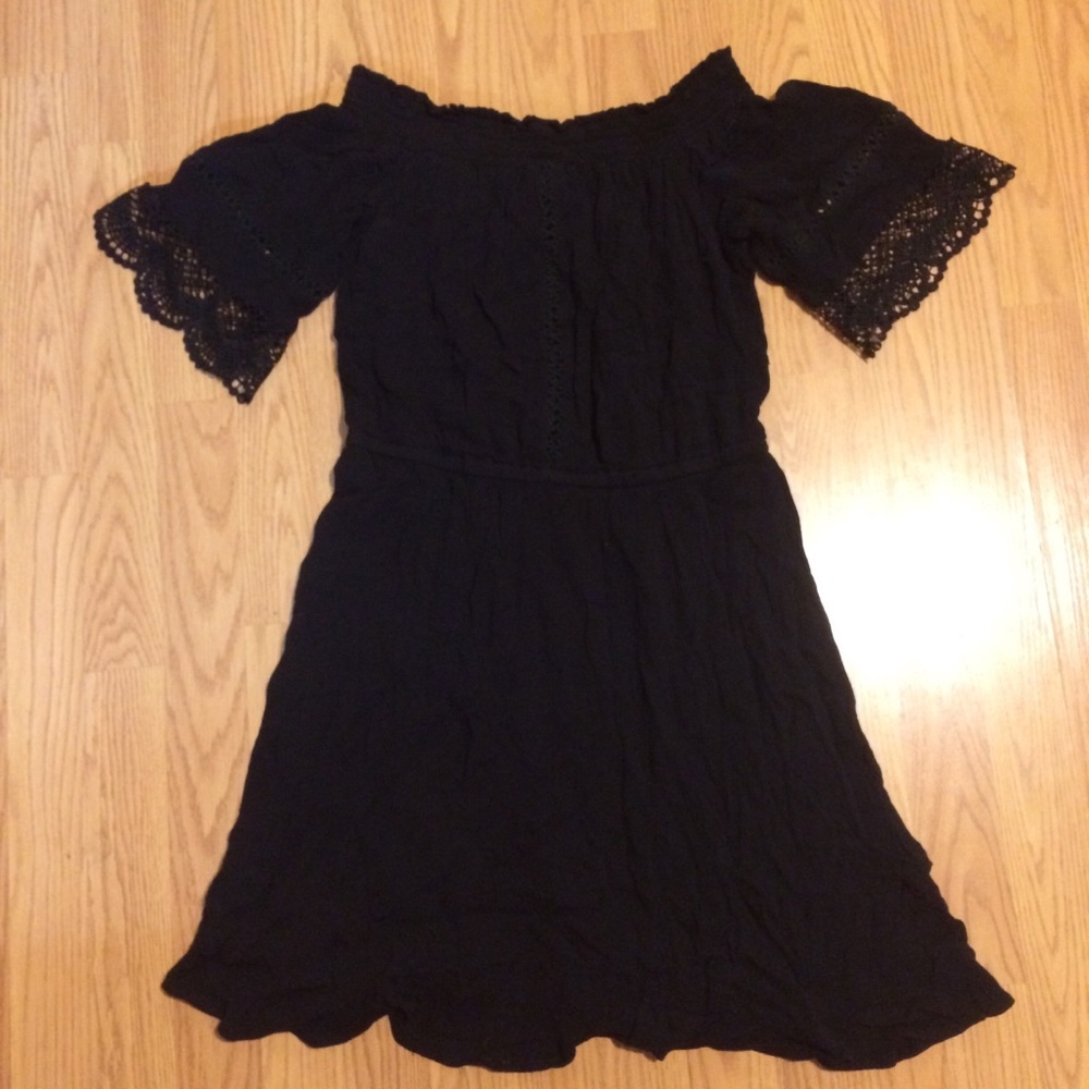 Cute black dress